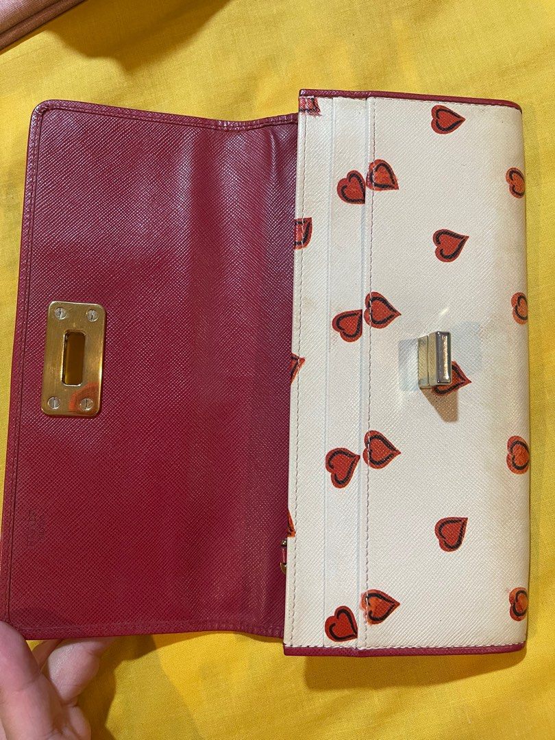 prada wallet (Category: Luxury Bags & Wallets) located in Antipolo. Submitted by ambercs (Listing ID 1243917692, Image 2). Description: auth prada wallet rare design in good conditio only flaw: uneven color ( can be recolor o color revive) if may panlinis kau can try too.
