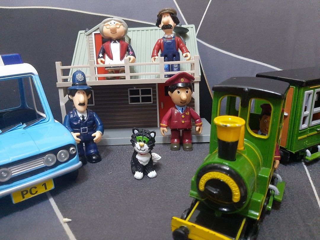 RARE POSTMAN PAT SET WITH CHARACTERS CARS TRAIN Hobbies Toys
