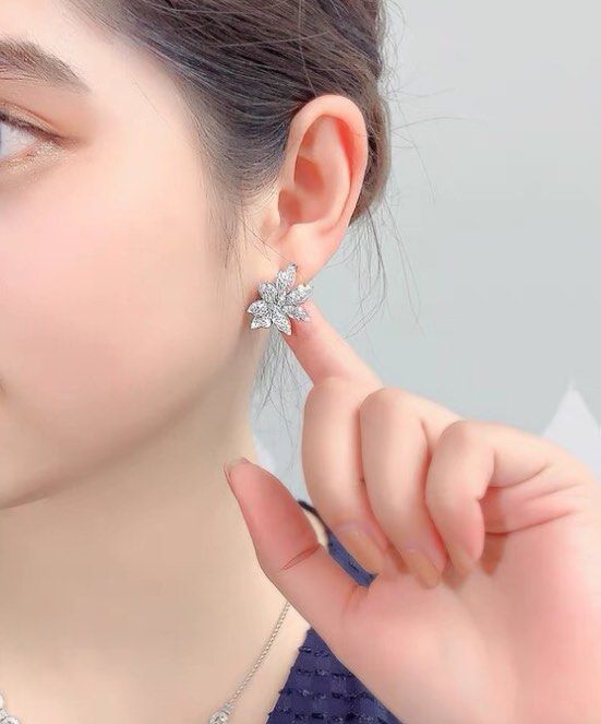 Gold diamond clearance stud earrings sale