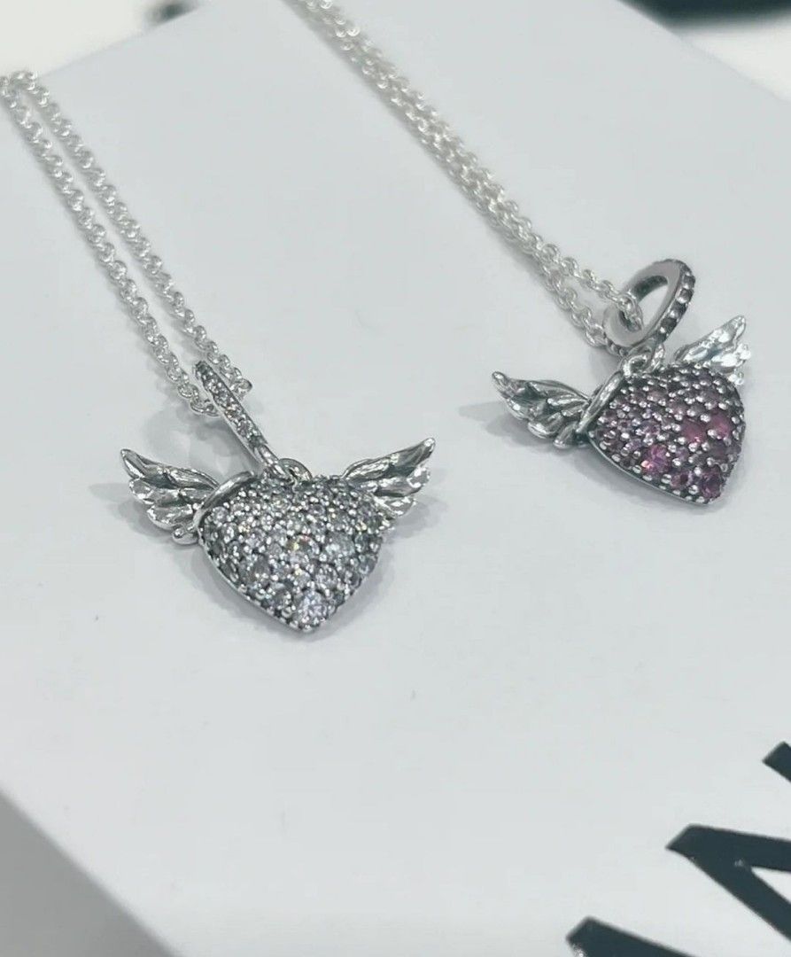 Pandora Pave Heart and Angel Wings Necklace 45 cm, Women's Fashion, Jewelry  & Organisers, Necklaces on Carousell