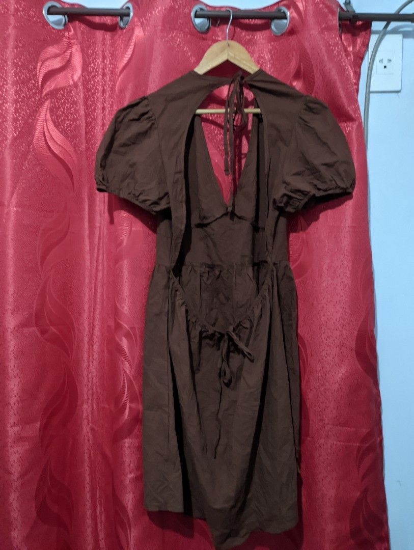 SHEIN VCAY Puff Sleeve Backless Dress (Category: Dresses) located in Alaminos. Submitted by adoptmythingss (Listing ID 1244040594, Image 2). Description: - bought for 600+ rfs: hindi po kasya malaki..