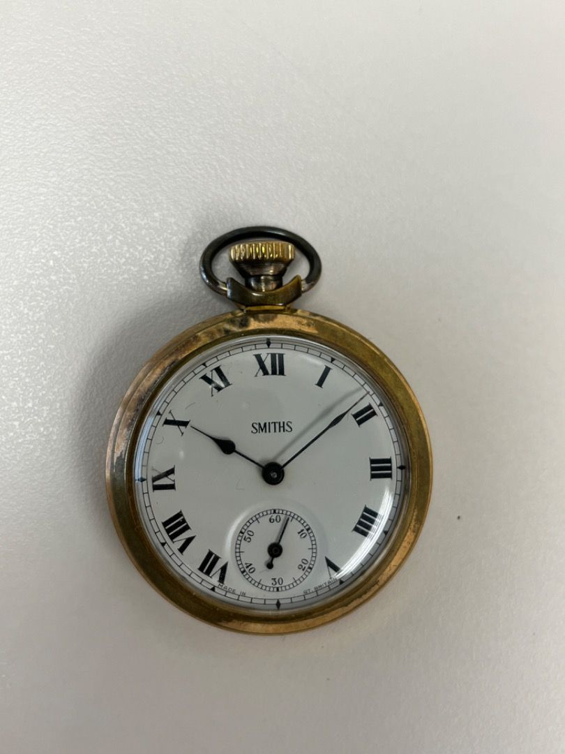 Vintage smiths pocket watch discount
