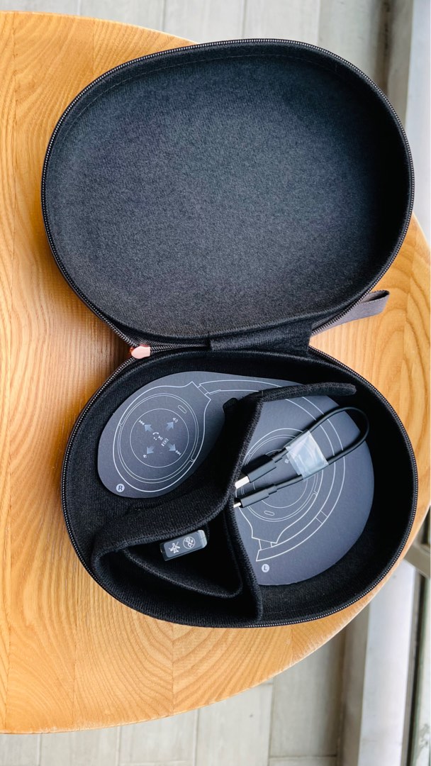 Sony WH1000XM4 case, Audio, Headphones & Headsets on Carousell