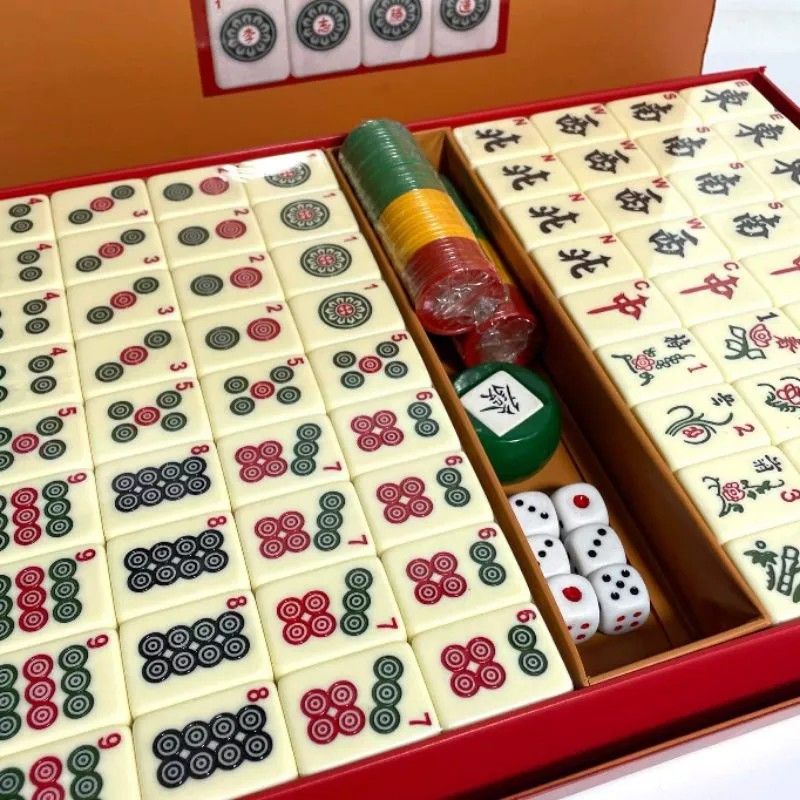 Standard Mahjong Set IvoryLook on Carousell