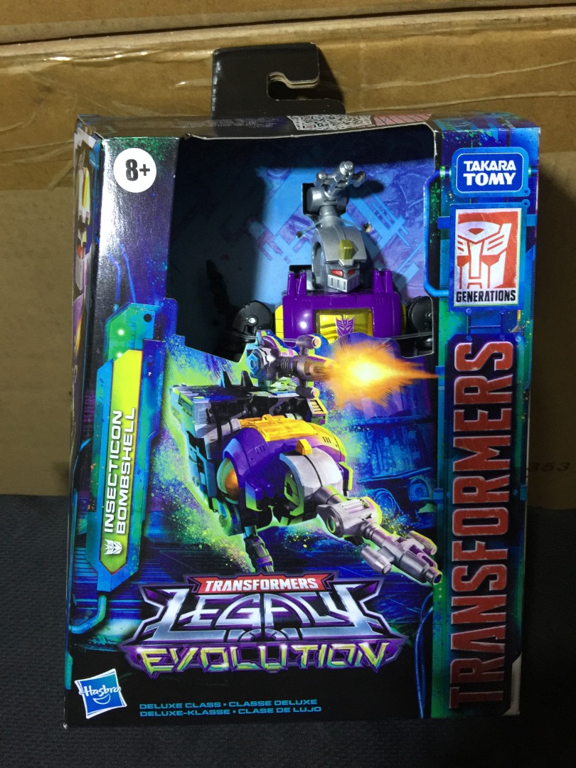 Transformers 變形金剛 Legacy Bombshell, 興趣及遊戲, 玩具 & 遊戲類 - Carousell