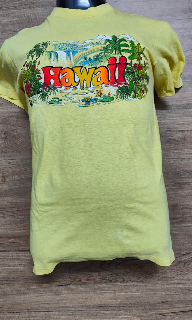 Vintage Hawaii, Men's Fashion, Tops & Sets, Tshirts & Polo Shirts on