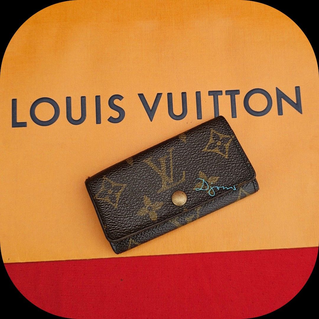Authentic Vintage LV Louis Vuitton Key Holder Monogram, Luxury, Bags &  Wallets on Carousell