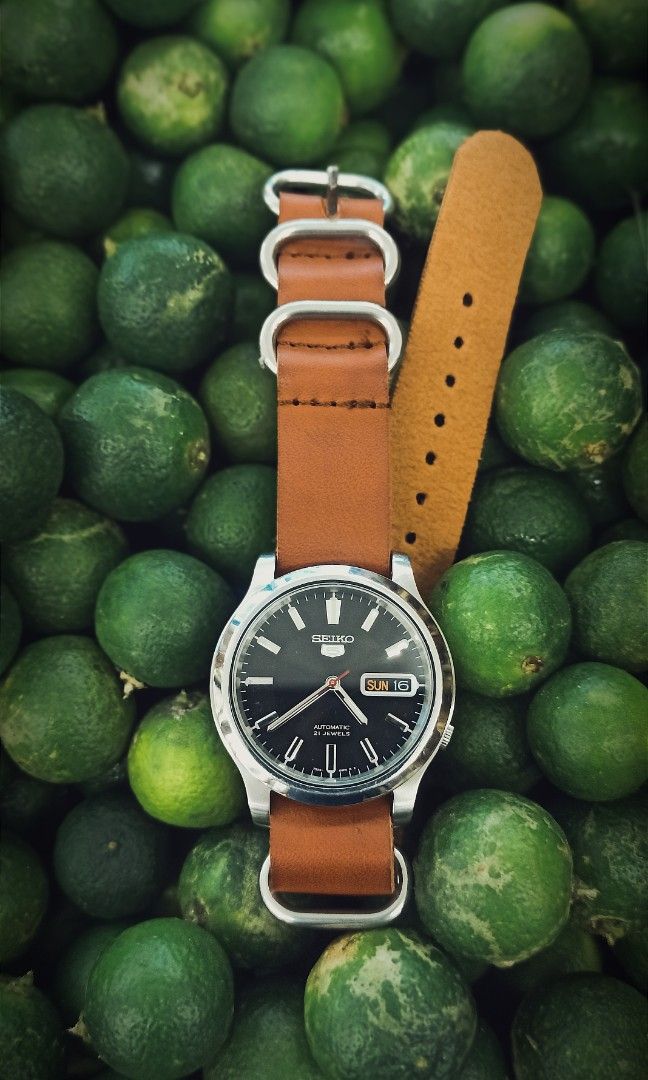 Seiko snk795 leather strap top