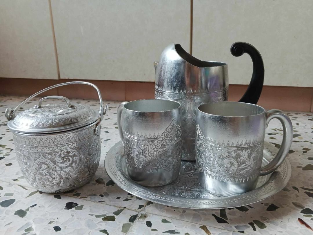 Ice bucket and tray set on sale