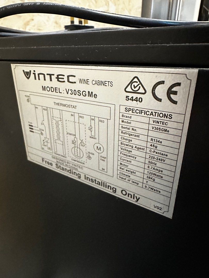 Vintec V30SGMe Wine Chiller, TV & Home Appliances, Kitchen Appliances, Wine Cellar & Storage on