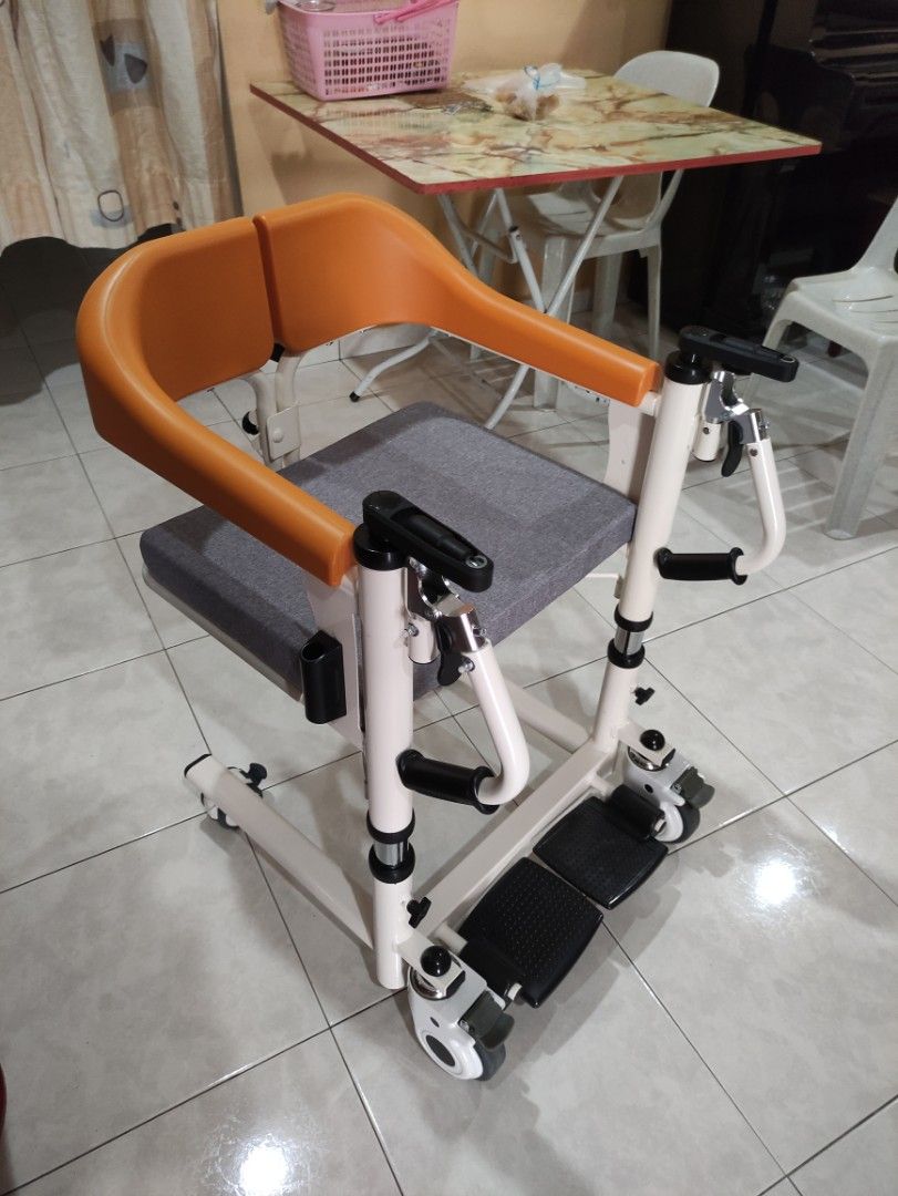 Wheelchair Transfer Patient to Toilet, Health & Nutrition, Medical