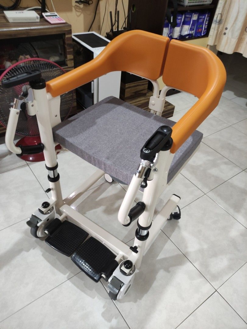 Wheelchair Transfer Patient to Toilet, Health & Nutrition, Medical