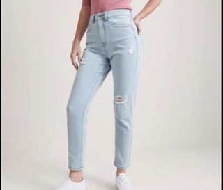 Woman’s jeans size 8