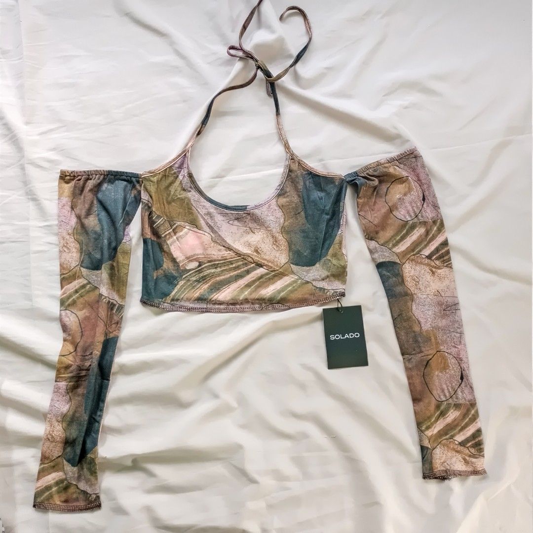 y2k vintage top brandnew (Category: Sleeveless) located in Cabanatuan. Submitted by 4zenith (Listing ID 1243995788, Image 2). Description: MEDIUM ON TAG can fit small to semi m only.