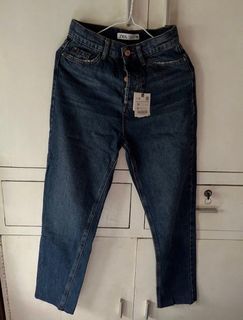 Zara Cigarette Cut Jeans BNWT