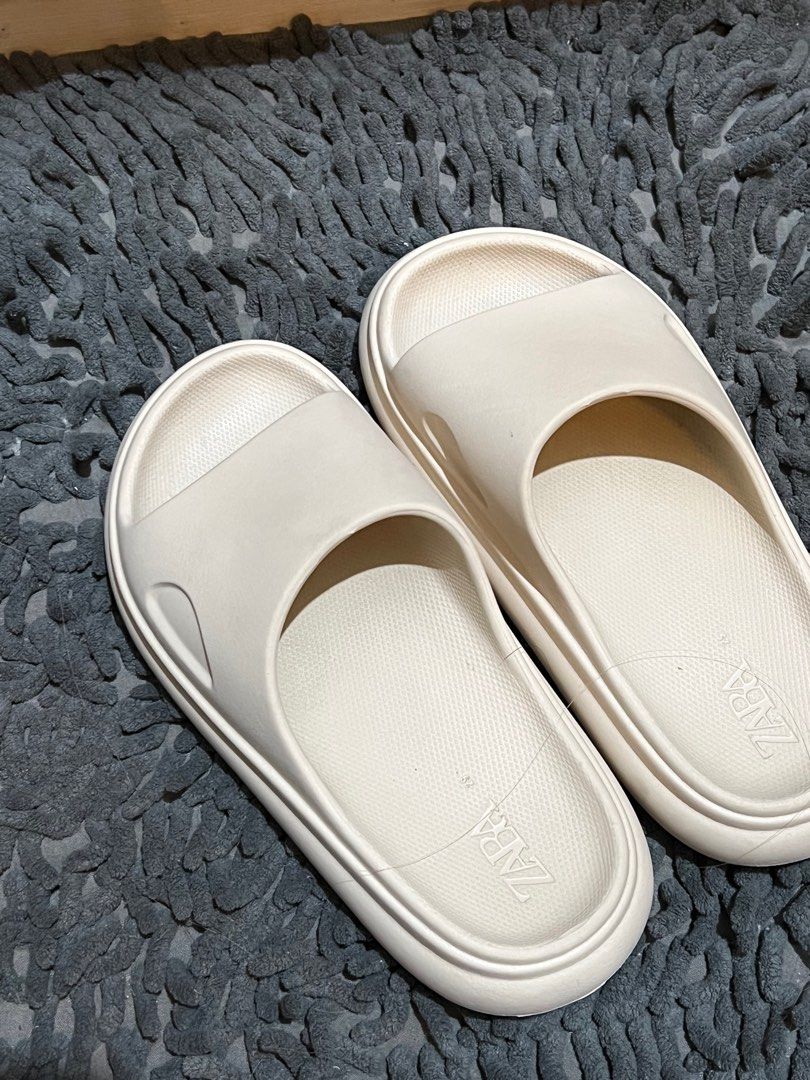 Zara deals kids slippers