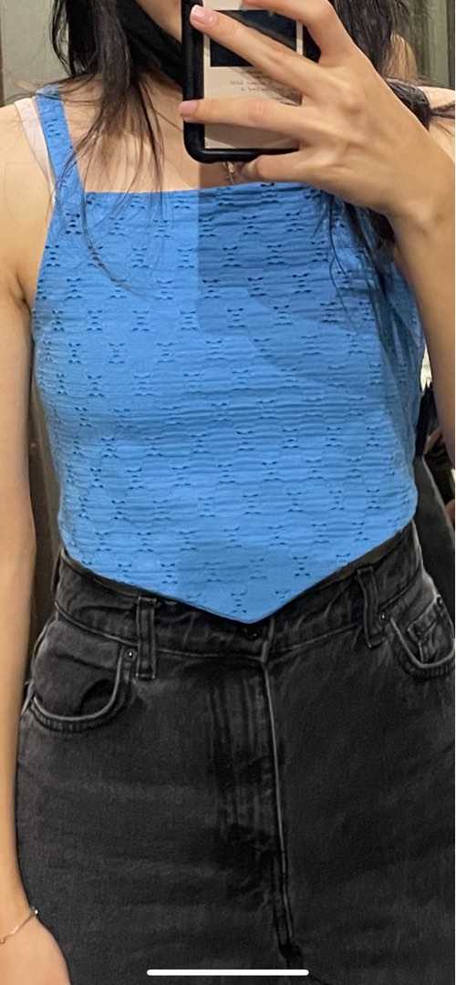 Zara triangle top, Women's Fashion, Tops, Sleeveless on Carousell