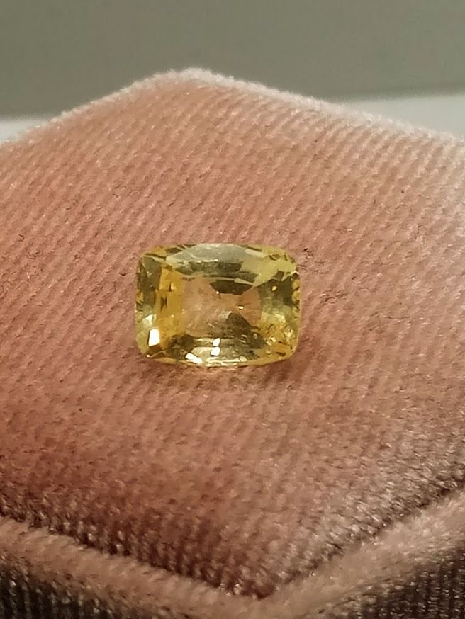 3ct UNHEATED Yellow Sapphire Sri Lanka Fair Price Suitable for 3ct Astrological Purpose Setting Service Available. Retail Value 2k. Price