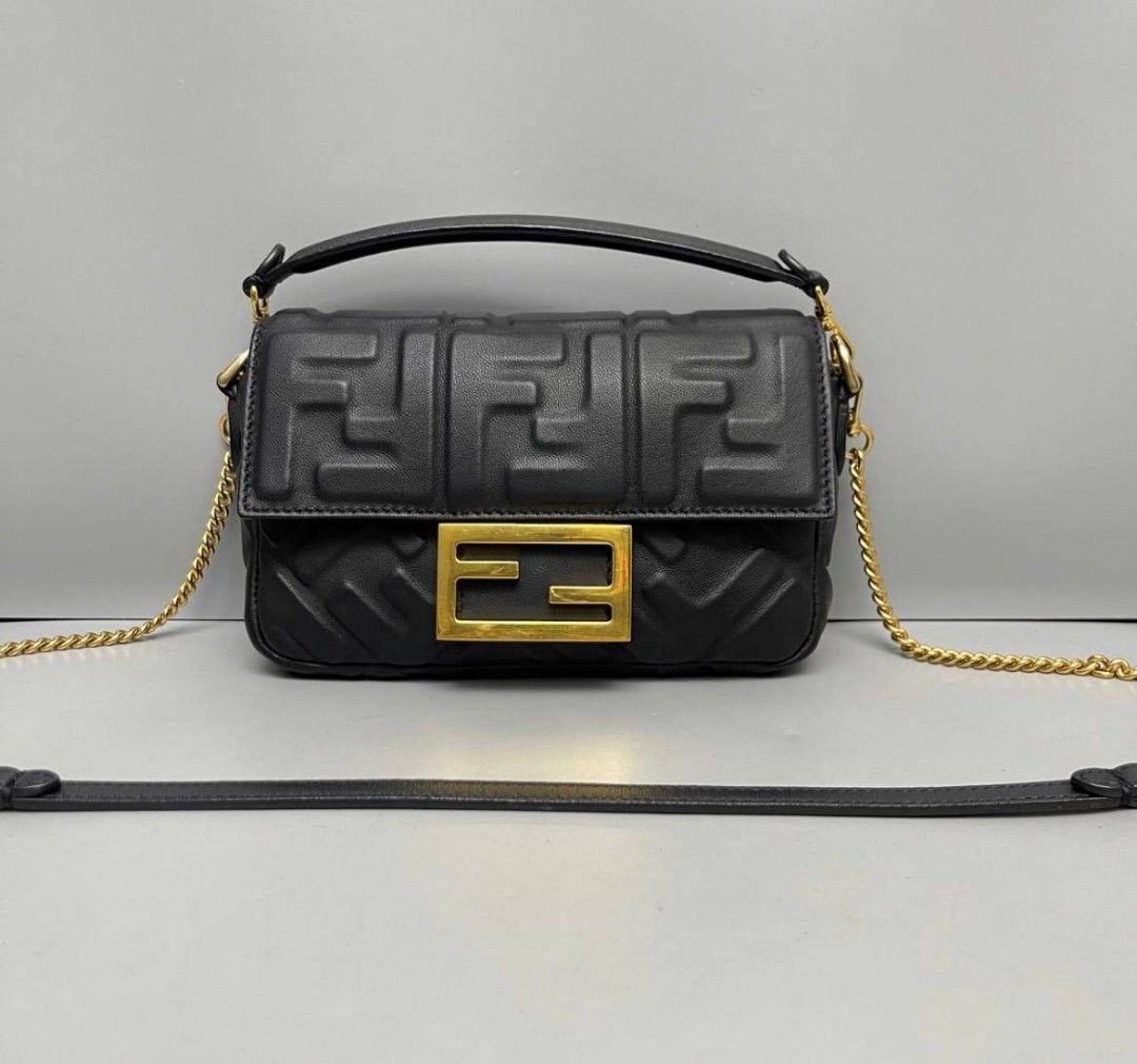 Fendi mini shop baguette black