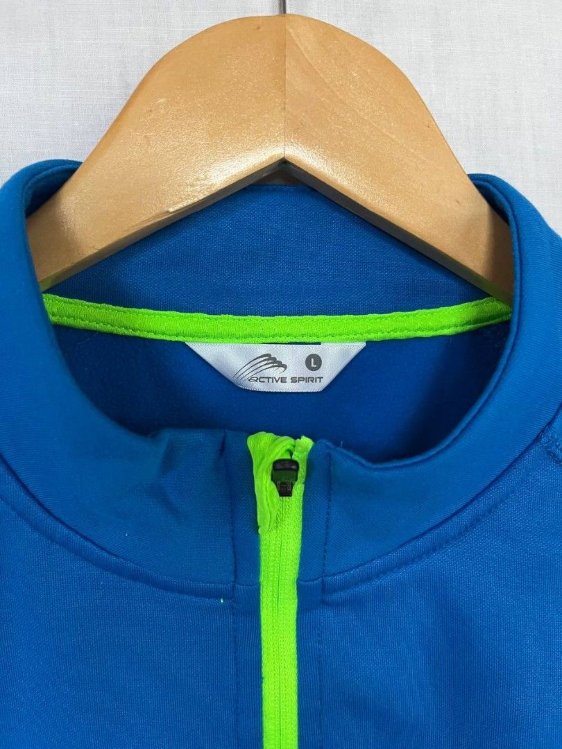 Active Spirit Track jacket (Category: Activewear) located in Norzagaray. Submitted by huesteal (Listing ID 1240716830, Image 3). Description: Description: Active wear Track jacket Price: 350 Flaws: none Payment Methods: GCash, BPI, PNB Delivery Options (shoulder by buyer): J&T, LBC PLEASE MANAGE YOUR EXPECTATION SOME ITEMS ARE PRE LOVED ITEMS BUT ALMOST NOT USED. NO CANCELLATION OF ORDERS.