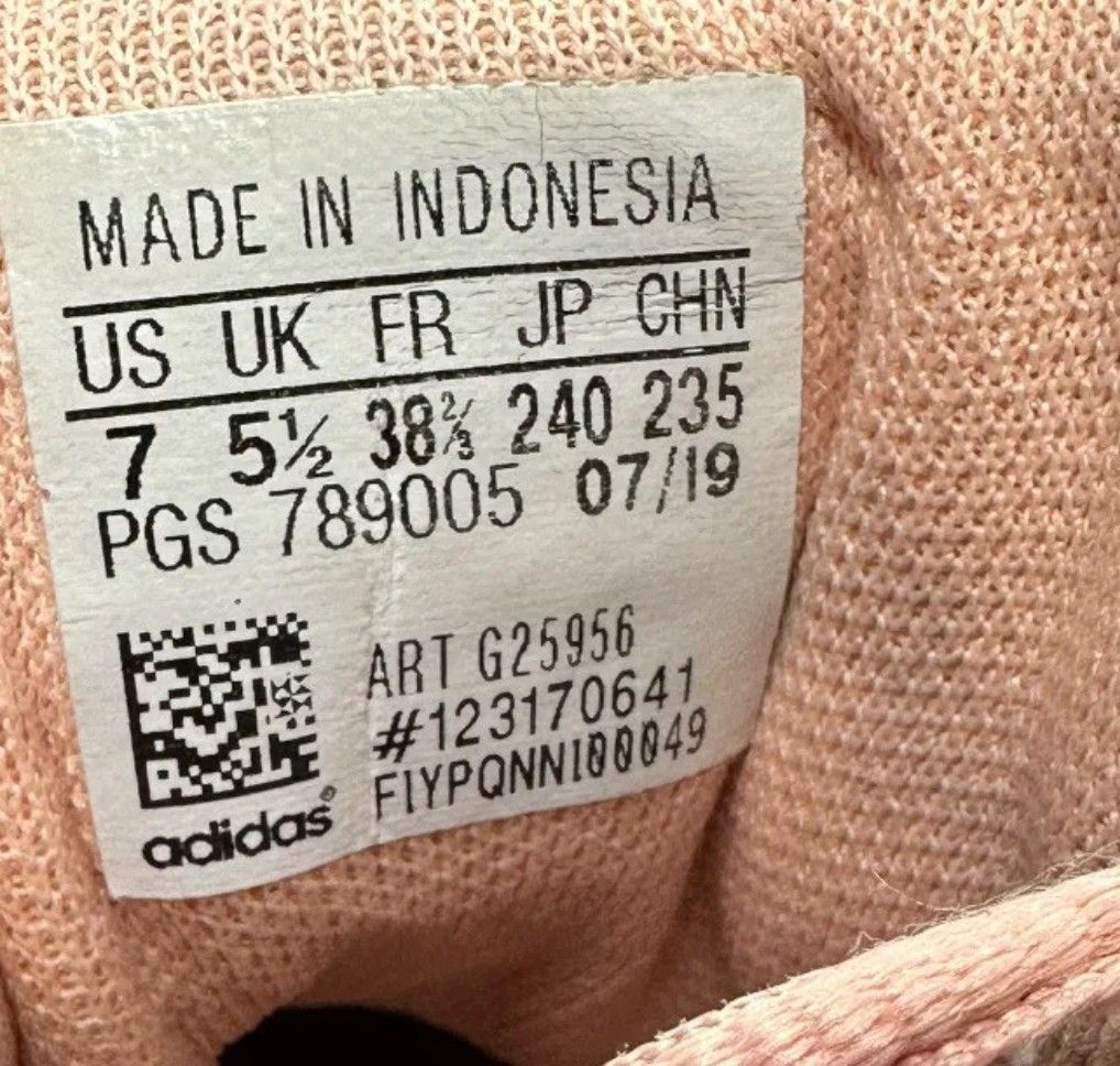 Adidas Fabela Rise Hockey Shoe Kasut Hoki Size 5.5UK Color Light