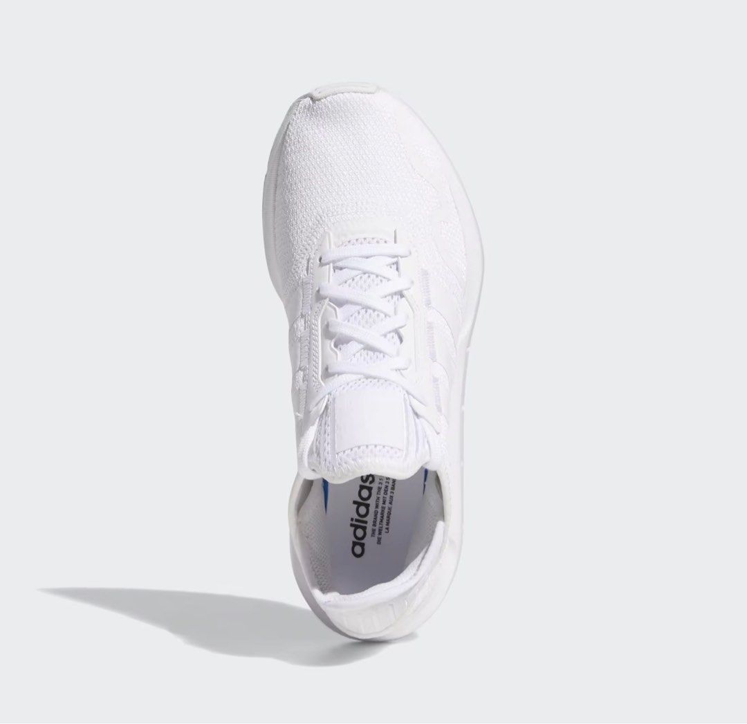 Adidas originals swift outlet run sneakers in white