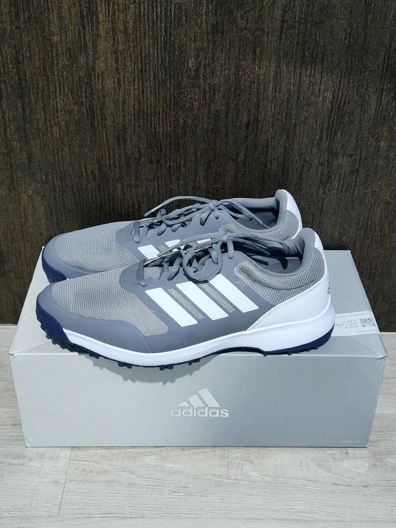 White spikeless golf shoes hot sale