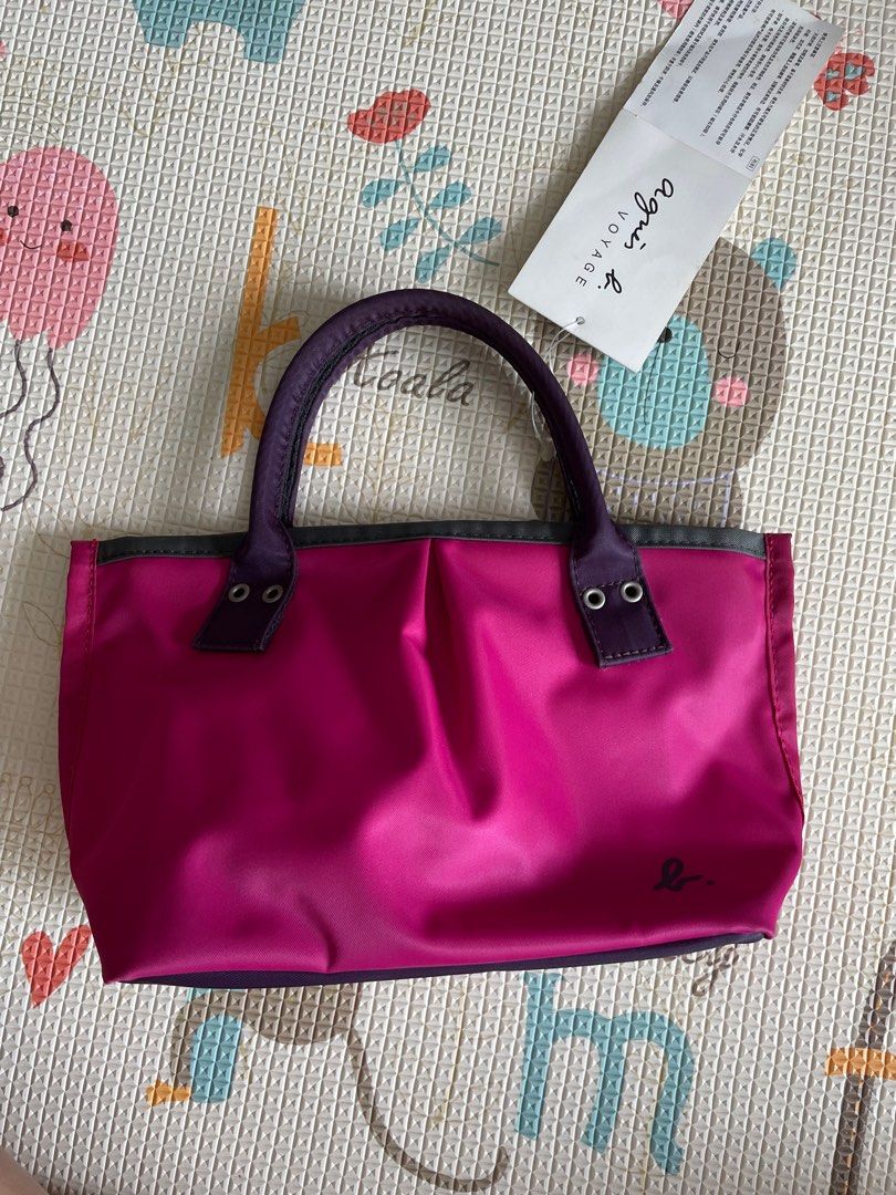 Agnes B mini nylon bag (Category: Bags & Wallets) located in Singapore. Submitted by hellohuiyi (Listing ID 1240675880, Image 2). Description: BNWT Kept for a while and forgot about it In excellent condition.
