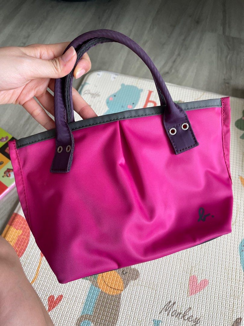 Agnes B mini nylon bag (Category: Bags & Wallets) located in Singapore. Submitted by hellohuiyi (Listing ID 1240675880, Image 1). Description: BNWT Kept for a while and forgot about it In excellent condition.