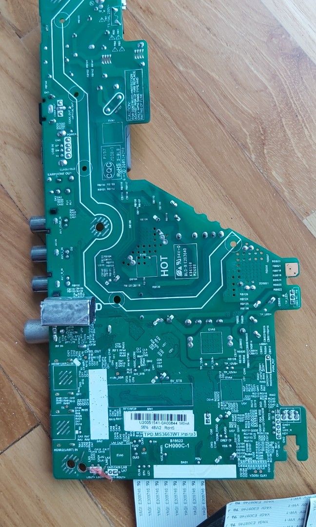Aiwa 32" LCD/ LED tv main board, TV & Home Appliances, TV