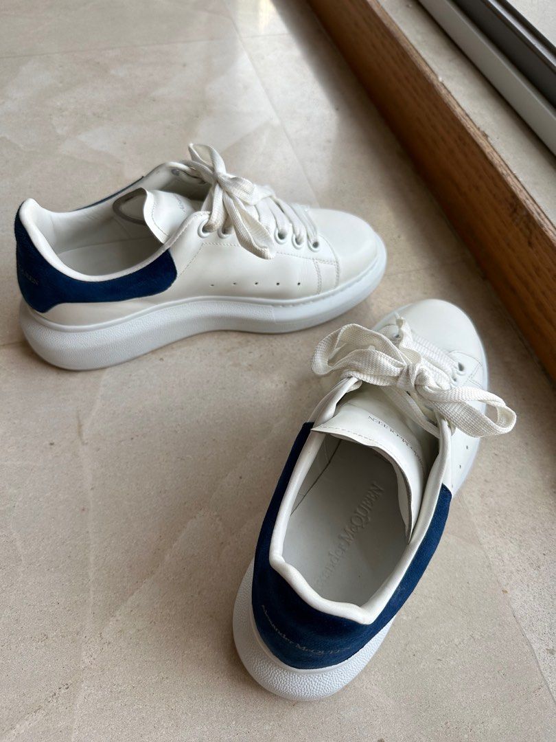 Alexander McQueen sneaker blue