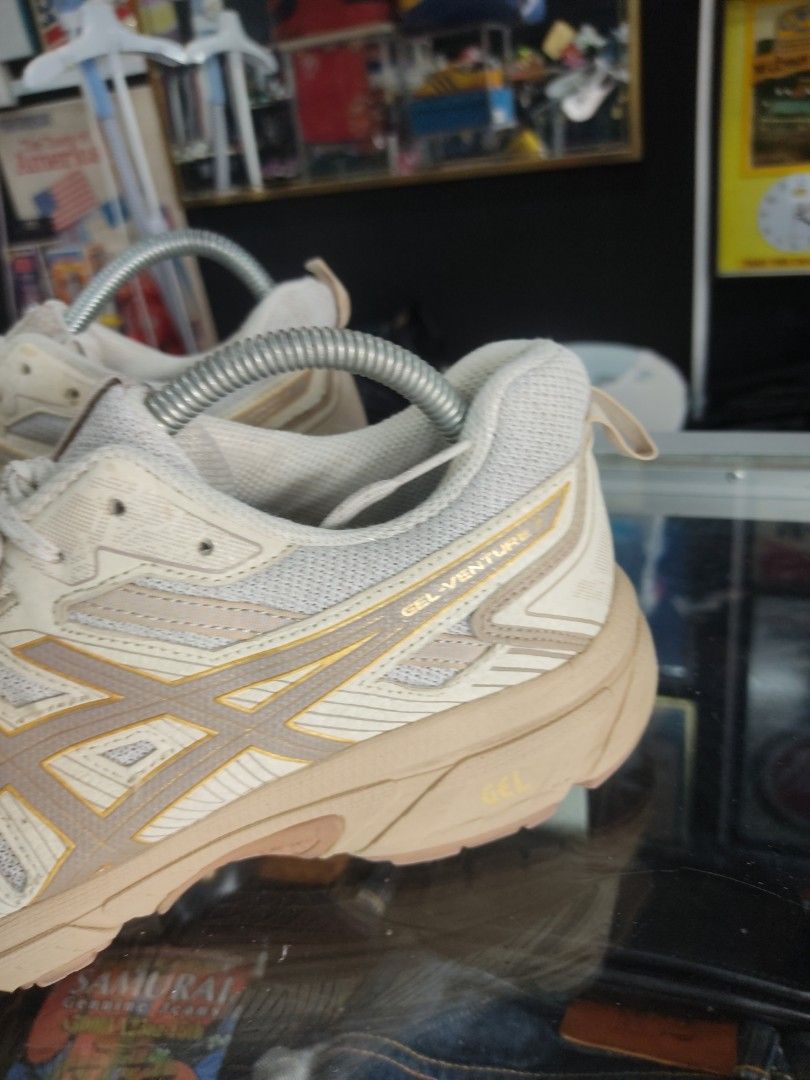 Asics gel venture 5 uk hotsell