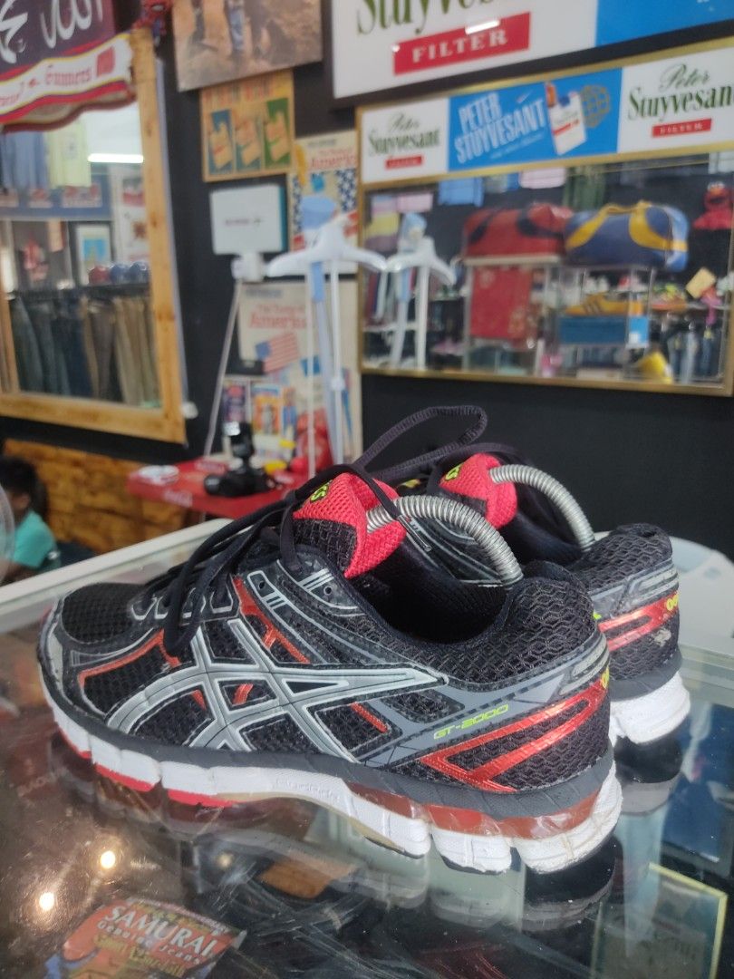 Asic Gt200 9.5uk Men s Fashion Footwear Sneakers on Carousell