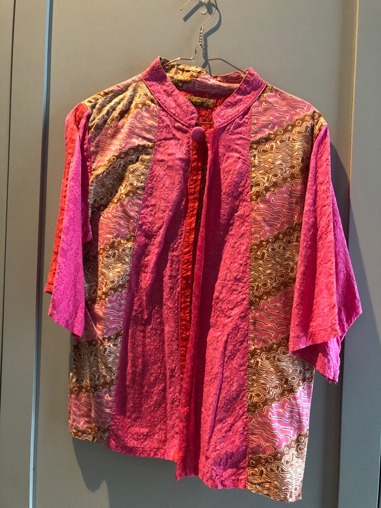 Batik pink outer, Fesyen Wanita, Pakaian Wanita, Baju Luaran di Carousell