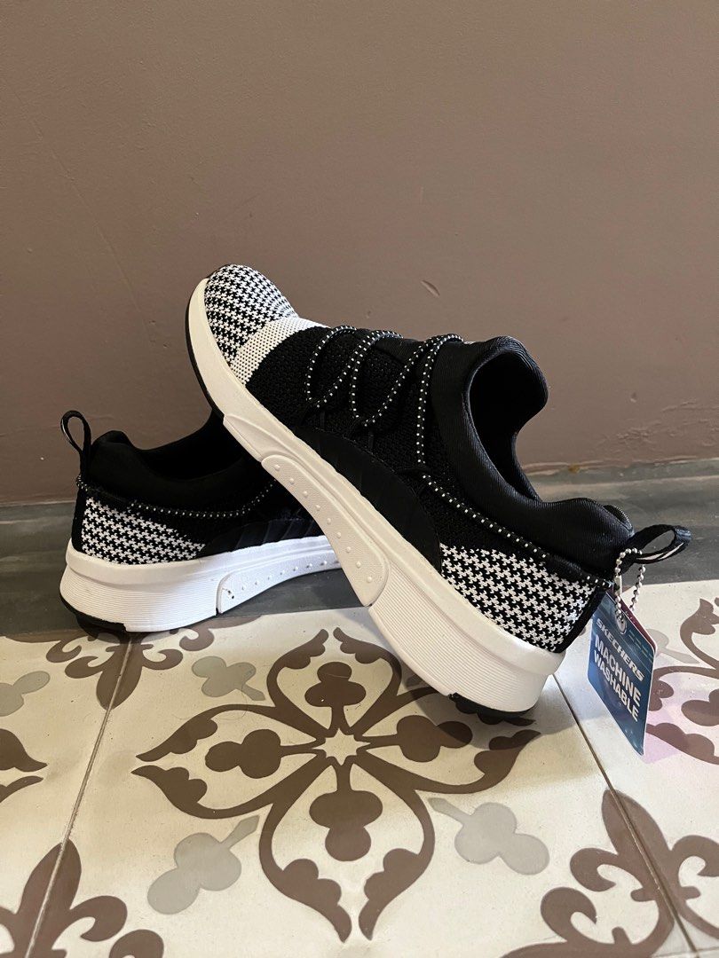 New skechers discount walking shoes