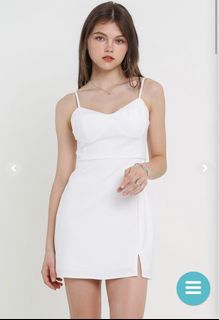 (Category: ) located in . Submitted by ynv.closet (Listing ID 1240663836, Image 1). Description: .