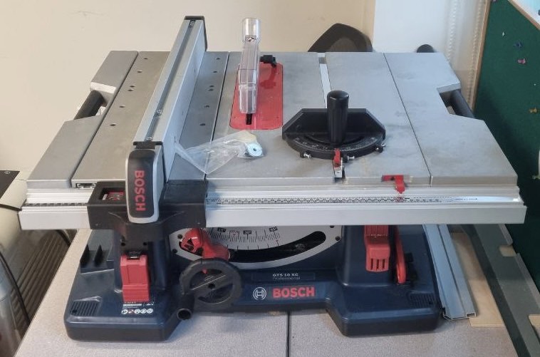 BOSCH GTS 10 XC Professional Table Saw, Furniture & Home Living, Home