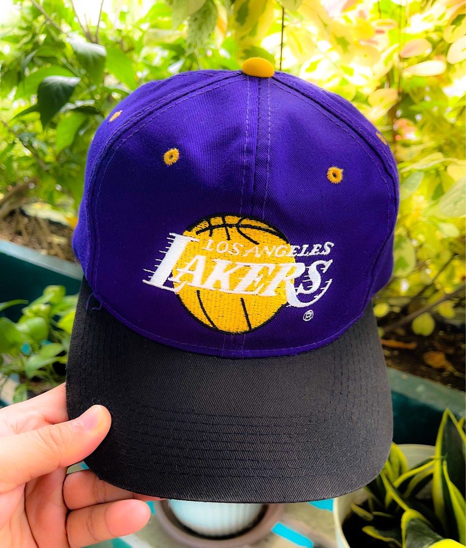 Mitchell & Ness LA Lakers Corduroy Snapback Hat