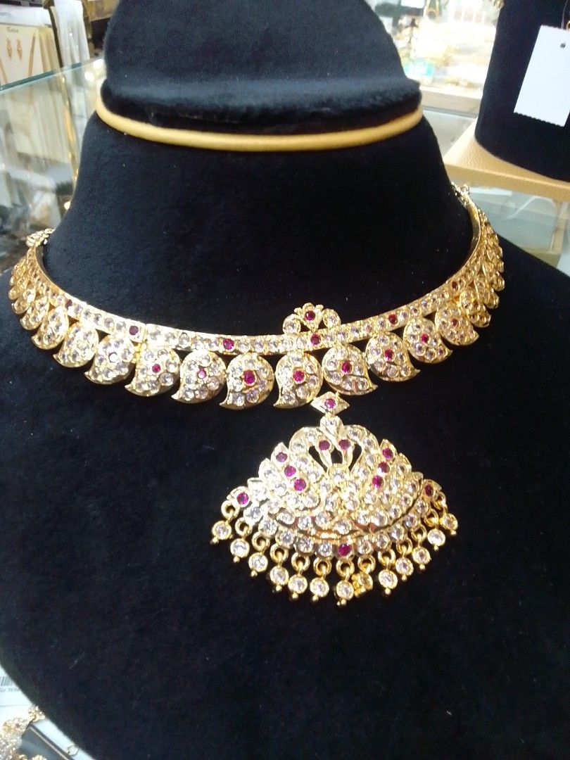 Brand new necklace