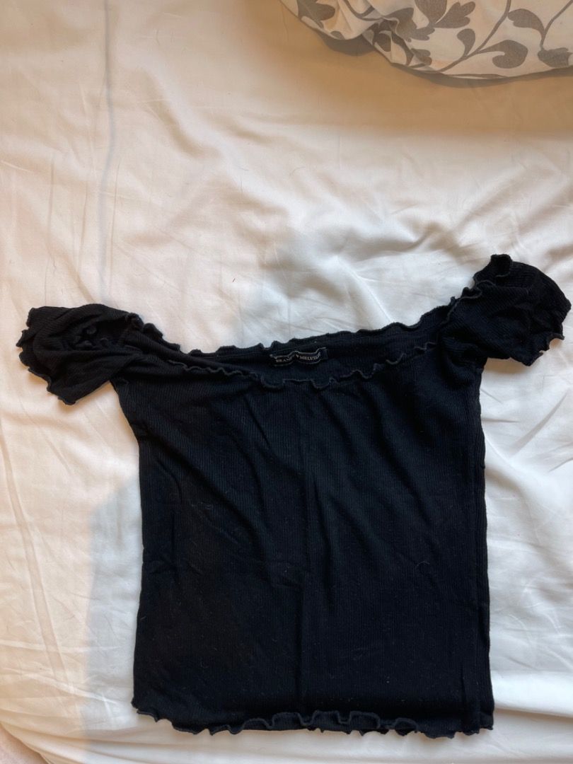 Brandy Melville black off the shoulder top Women s Fashion Tops
