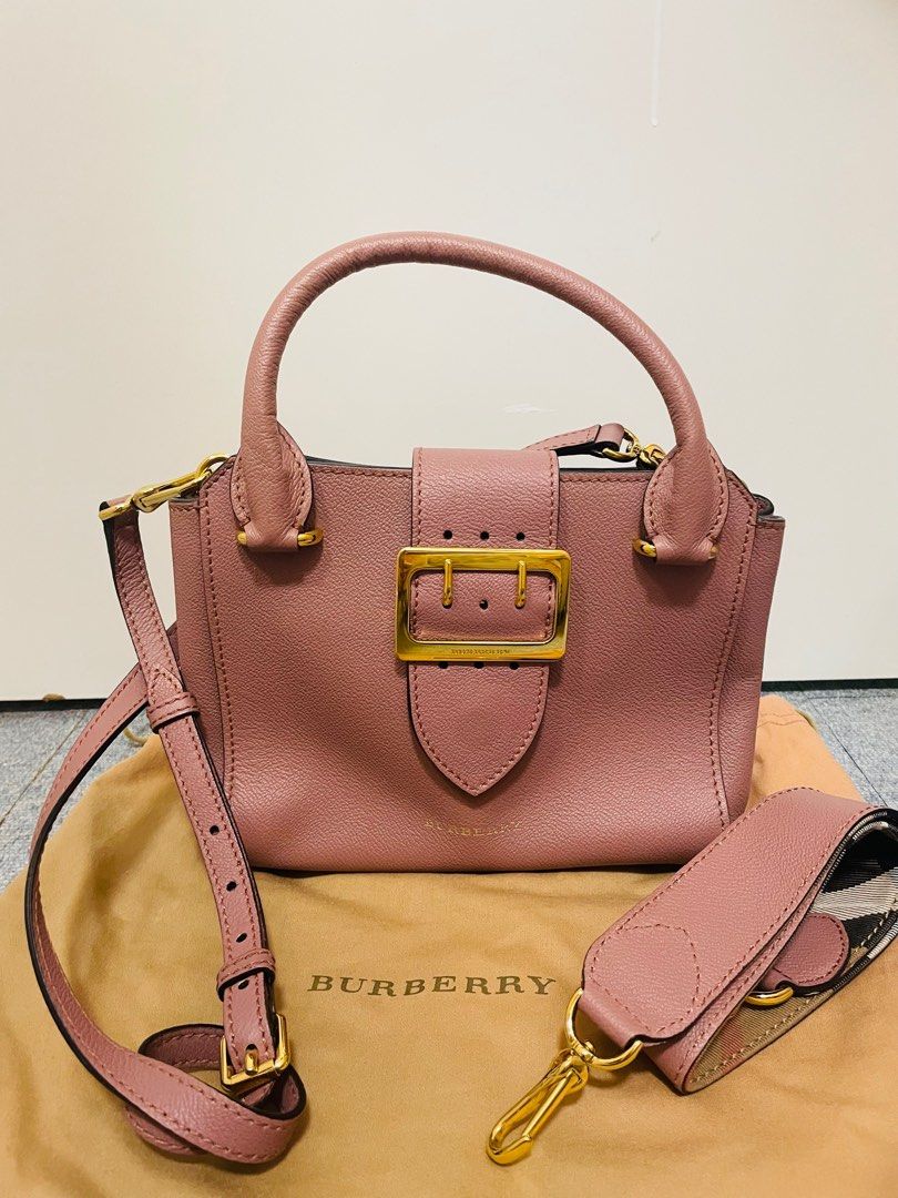 Burberry buckle outlet shoulder bag
