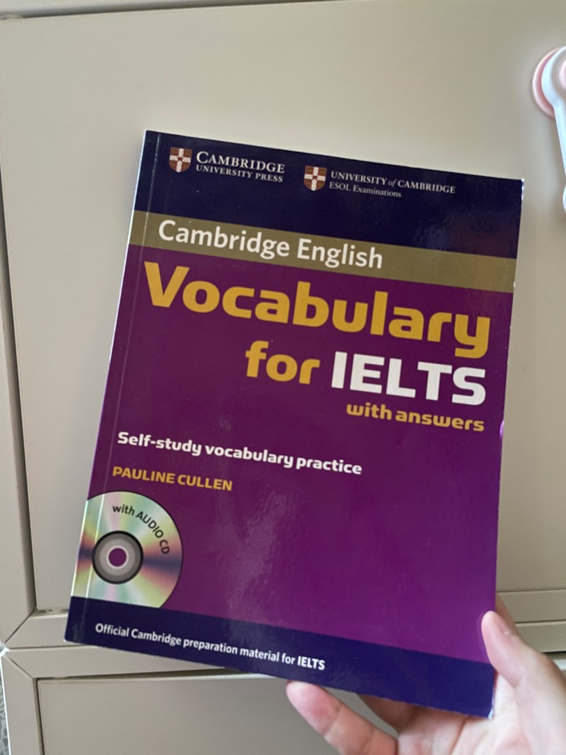 Cambridge English Vocabulary for IELTS with answers, 興趣及遊戲, 書本 & 文具, 書本及雜誌 補充練習 Carousell