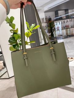 （分類：）位於 。 由 manlauc 提交（商品編號 1240755337，圖片 1）。簡介： 。
