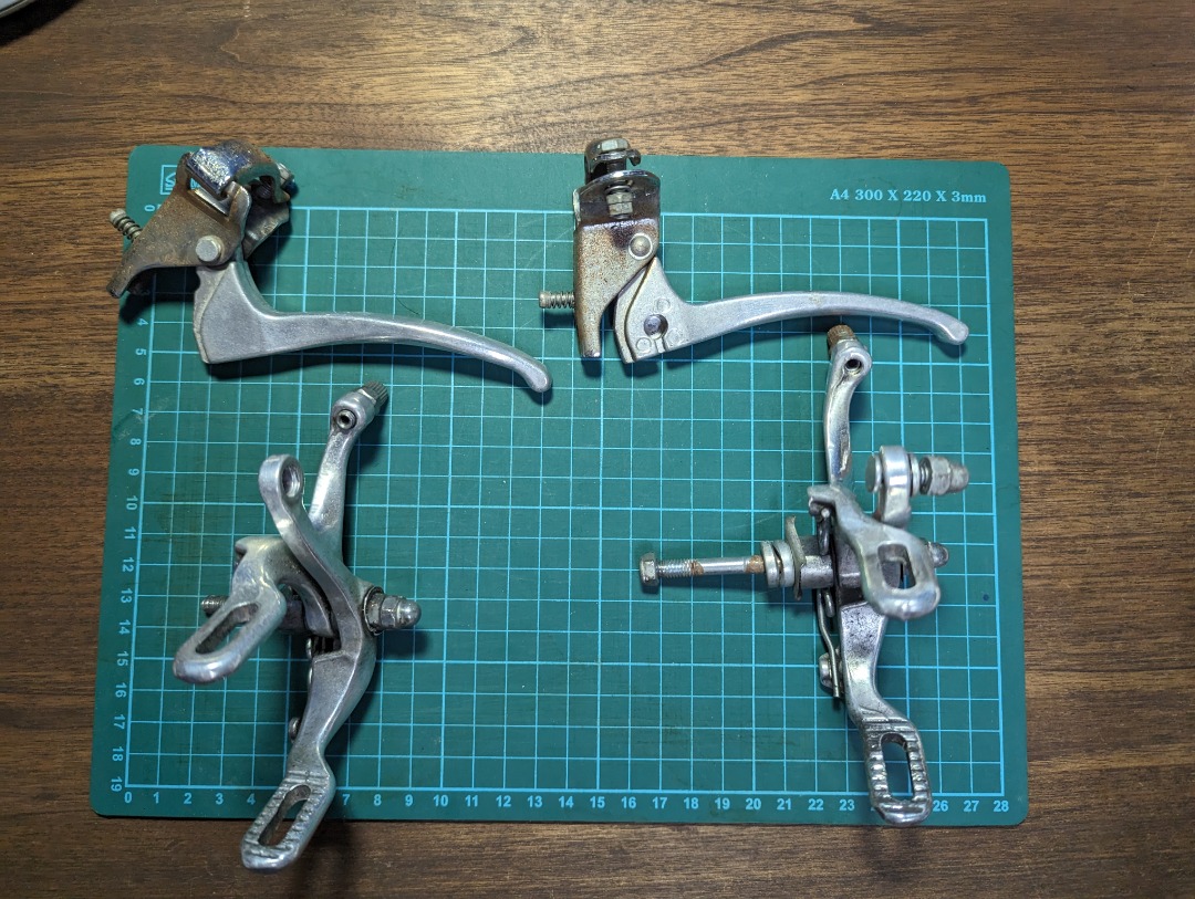 Chrome Vintage brake level and brake, Sports Equipment, Bicycles