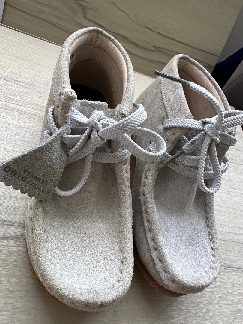 Kids clarks originals best sale