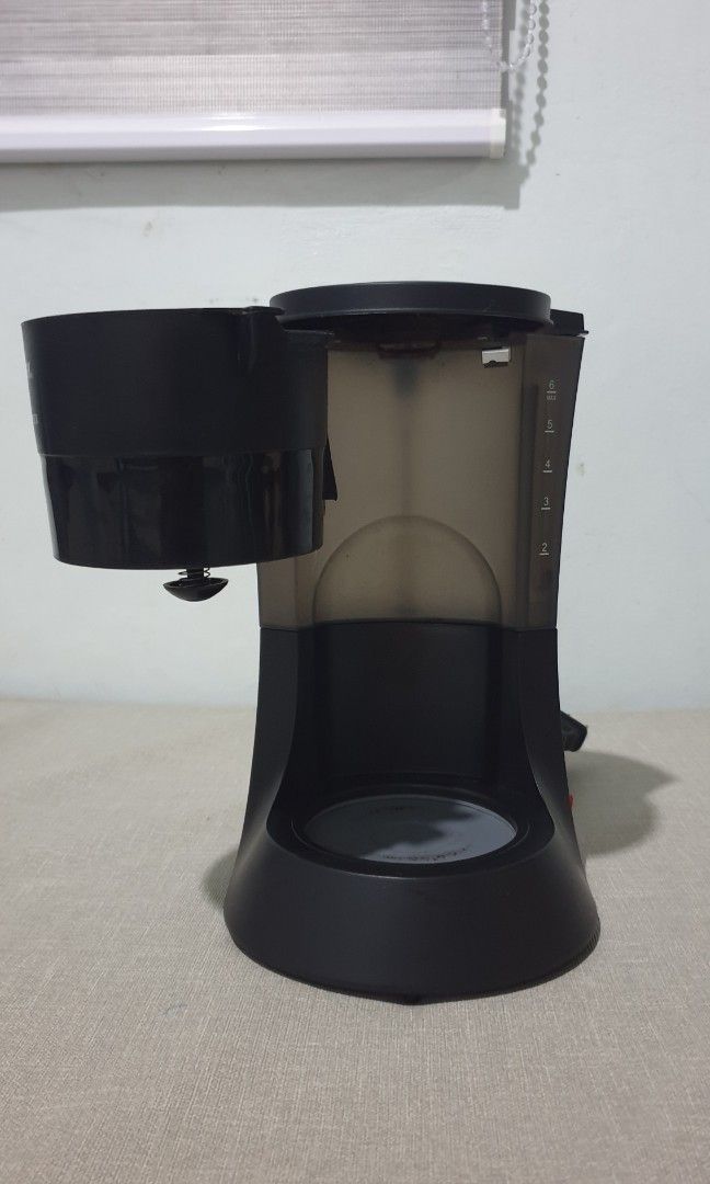 Coffee Maker (Imarflex) (Category: Coffee Machines & Makers) located in Bulacan. Submitted by offmycloset (Listing ID 1240731796, Image 2). Description: Imarflex coffee maker 2-6 cups all accessories included except glass carafe Coffee filter is used, so it's stained but can still be used. RFS: used while in metro manila because coffee is life, can't find the carafe. You can buy the classic universal 6 cups carafe or order from imarflex for caraf