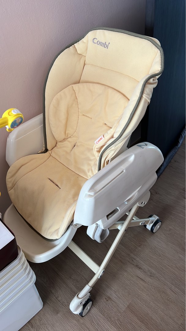 Combi high chair price clearance