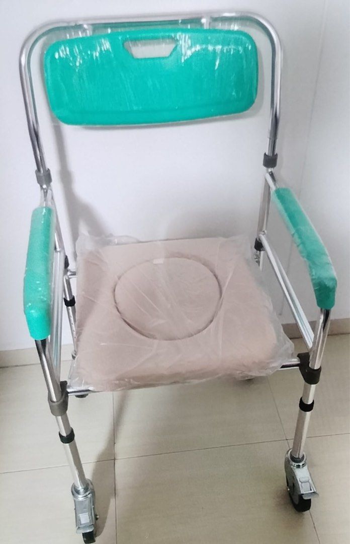 Commode Chair, Health & Nutrition, Assistive & Rehabilatory Aids, Adult ...