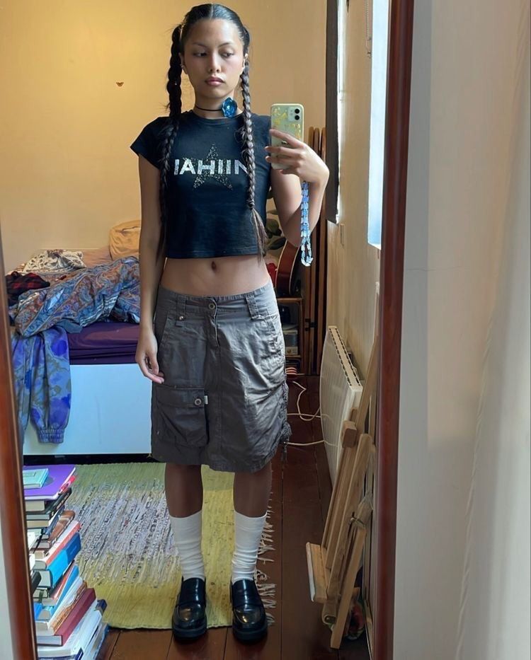 dark green midi cargo skirt y2k 2000s bella hadid, Fesyen Wanita