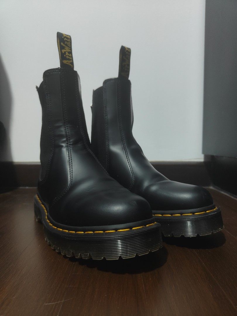 Dr martens on sale 2976 zip black